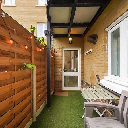 A Beautiful Stylish 2 Bedroom Apartment -City Of London Exterior foto