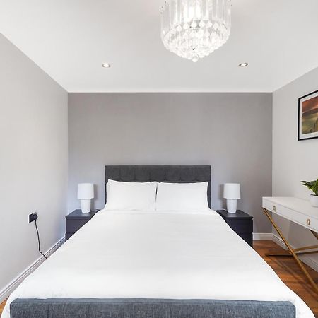 A Beautiful Stylish 2 Bedroom Apartment -City Of London Exterior foto